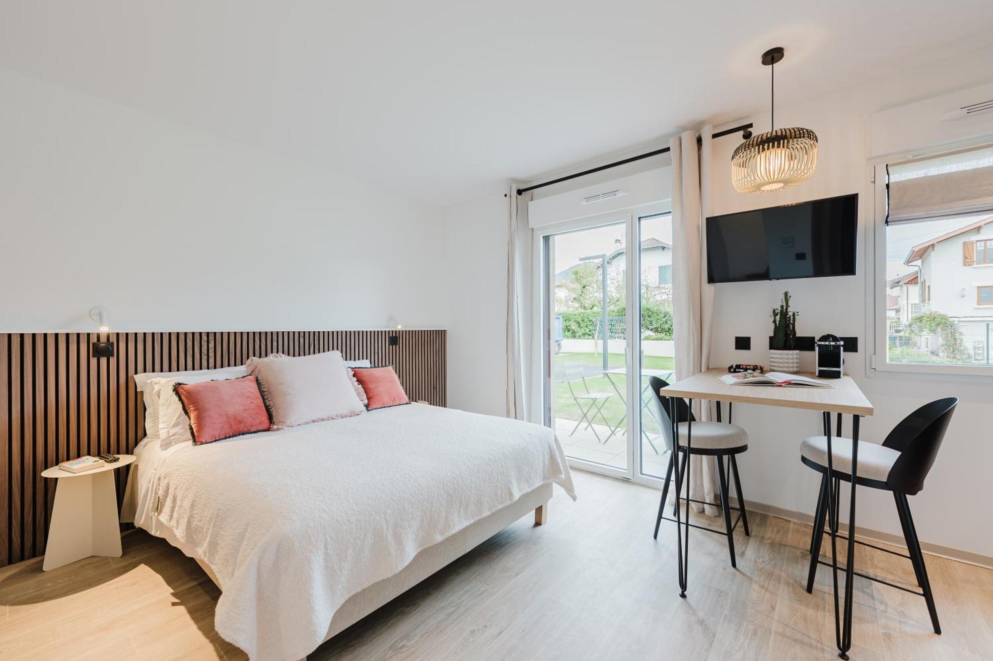 Appart Hotel Neostelia Annecy Buitenkant foto